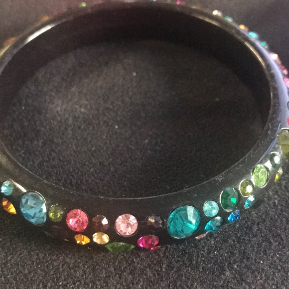 Plastic bracelets - Picture 2 of 6